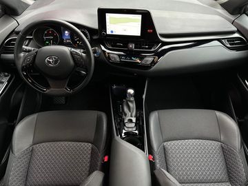 Car image 10