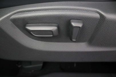 Car image 41