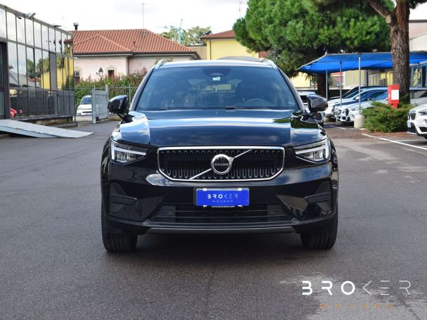 Volvo XC40 B3 120 kW image number 6