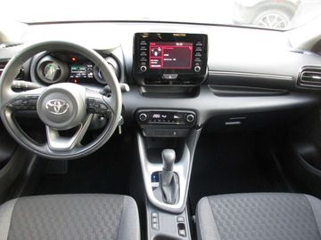 Car image 15