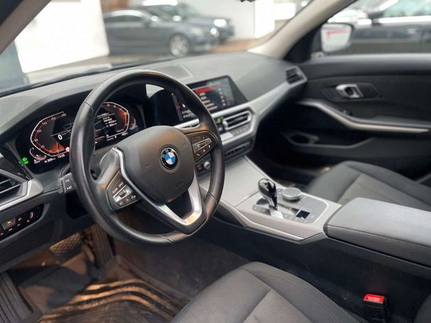 BMW 320d Touring 140 kW image number 7