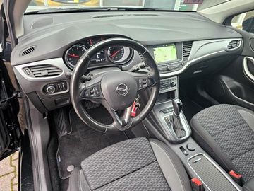 Car image 9