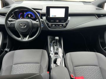 Car image 10