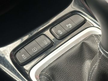 Car image 38