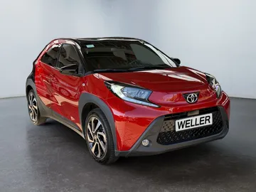 Car image 2