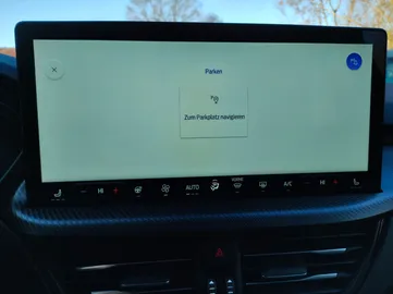Car image 33