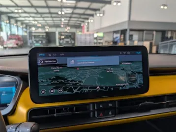Car image 37