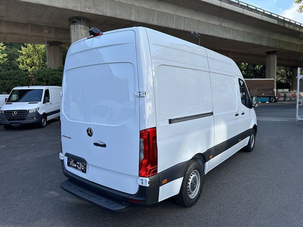 Mercedes-Benz Sprinter 317 CDI RWD 125 kW image number 3