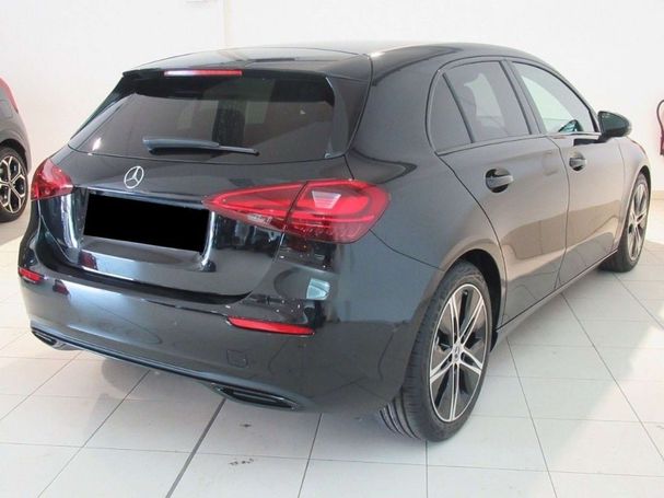 Mercedes-Benz A 180 100 kW image number 10