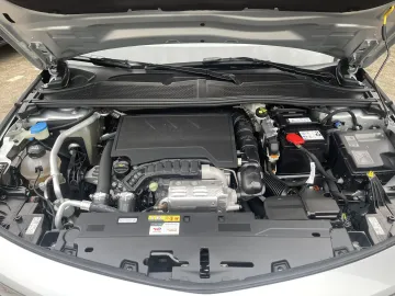 Car image 46