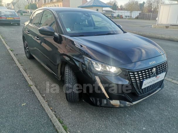 Peugeot 208 PureTech 100 Allure 74 kW image number 2