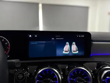 Car image 32