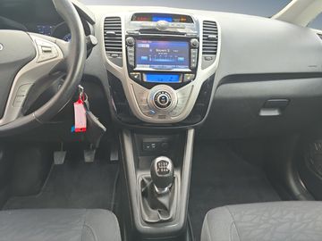 Car image 14