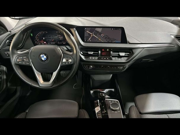 BMW 118i 101 kW image number 4