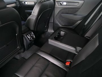 Car image 41