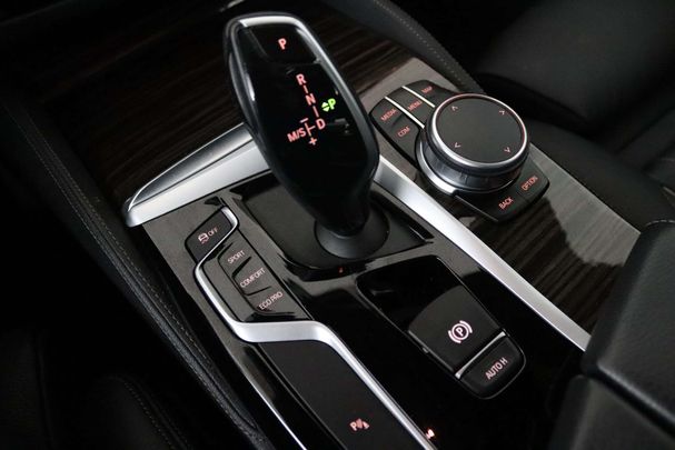 BMW 520i 135 kW image number 19