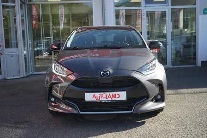 Car image 4