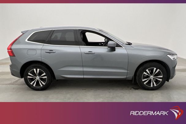 Volvo XC60 B4 AWD Momentum 145 kW image number 6