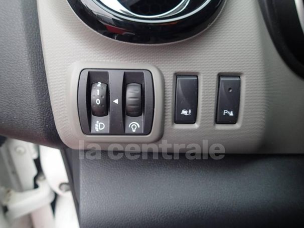 Renault Trafic DCi 95 L1H1 70 kW image number 9