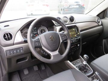 Car image 11