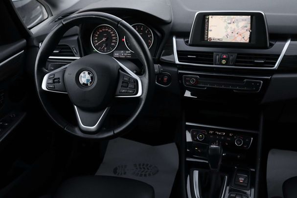 BMW 220i Active Tourer 141 kW image number 6