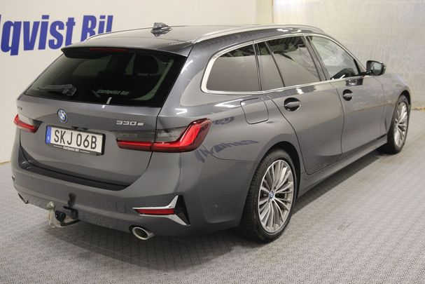 BMW 330 Touring xDrive 185 kW image number 3