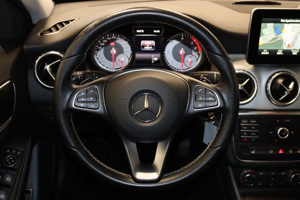 Mercedes-Benz GLA 200 CDi d 100 kW image number 12