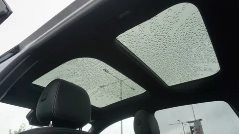 Car image 35
