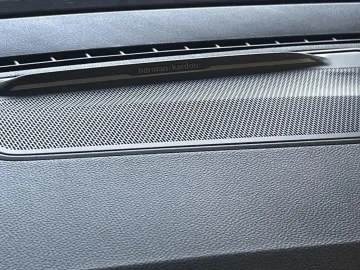 Car image 41