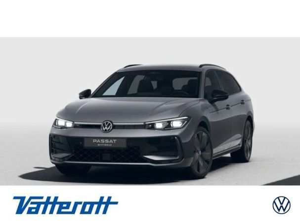 Volkswagen Passat 1.5 eHybrid R-Line DSG 200 kW image number 1