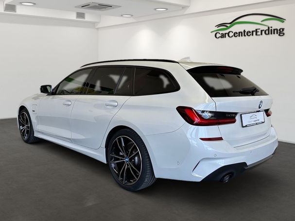 BMW 330 e Touring M Sport 218 kW image number 5