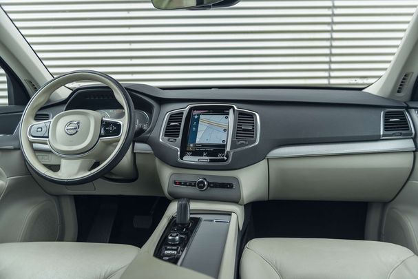 Volvo XC90 T8 AWD 287 kW image number 3