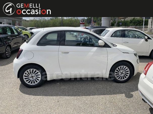 Fiat 500 e 88 kW image number 21