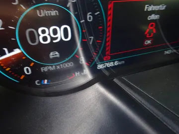 Car image 28