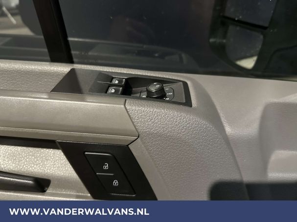 Volkswagen Crafter 30 TDI 103 kW image number 16