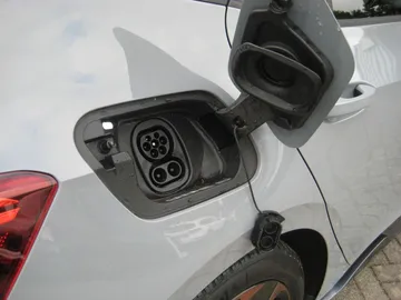Car image 29