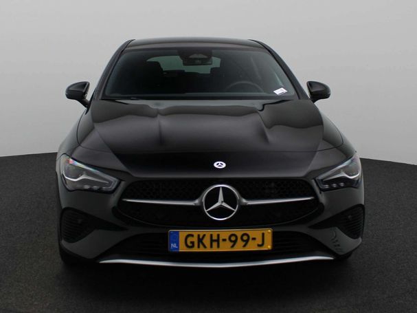 Mercedes-Benz CLA 250 Shooting Brake e 160 kW image number 2