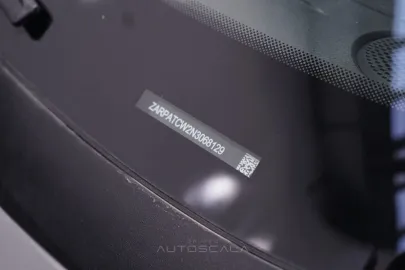Car image 34