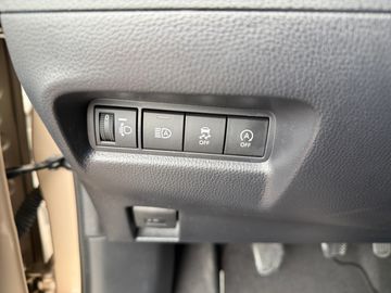 Car image 29