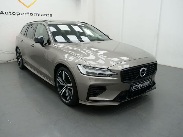 Volvo V60 T8 R Design AWD 288 kW image number 2