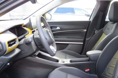 Car image 31