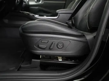 Car image 49