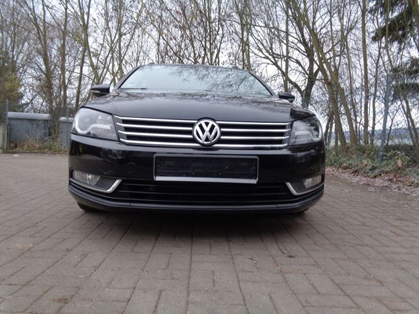 Volkswagen Passat Variant BlueMotion Trendline 77 kW image number 3