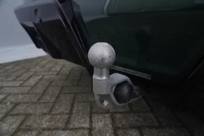 Car image 33
