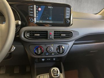 Car image 13