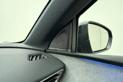 Car image 35