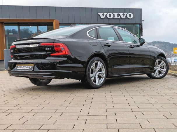 Volvo S90 AWD Geartronic Momentum B5 173 kW image number 3