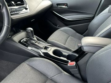 Car image 31