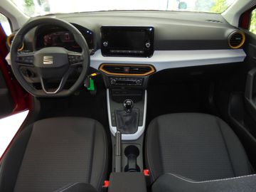 Car image 11