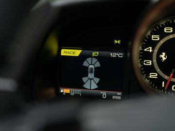 Car image 35